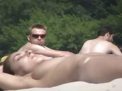 Sergeant Drill Me 视频（Keiran Lee、Chanel Preston、Kirsten Price）