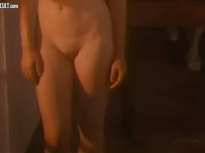 在视频外享受两个大屁股（Kelsi Monroe，Spicy J）